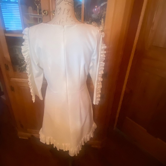 Dress - Picture 7 of 8